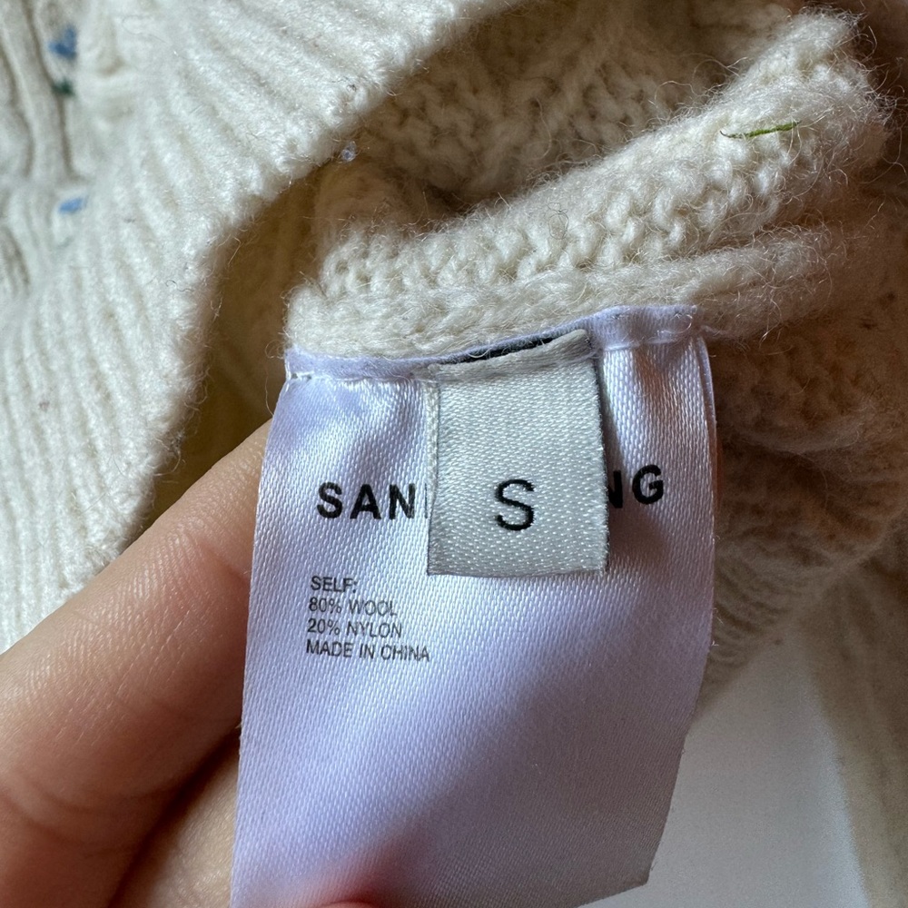 Sandy Liang Floral Embroidered Cable Knit Crop Half Sweater in Panna Cotta, S - Picture 6 of 9